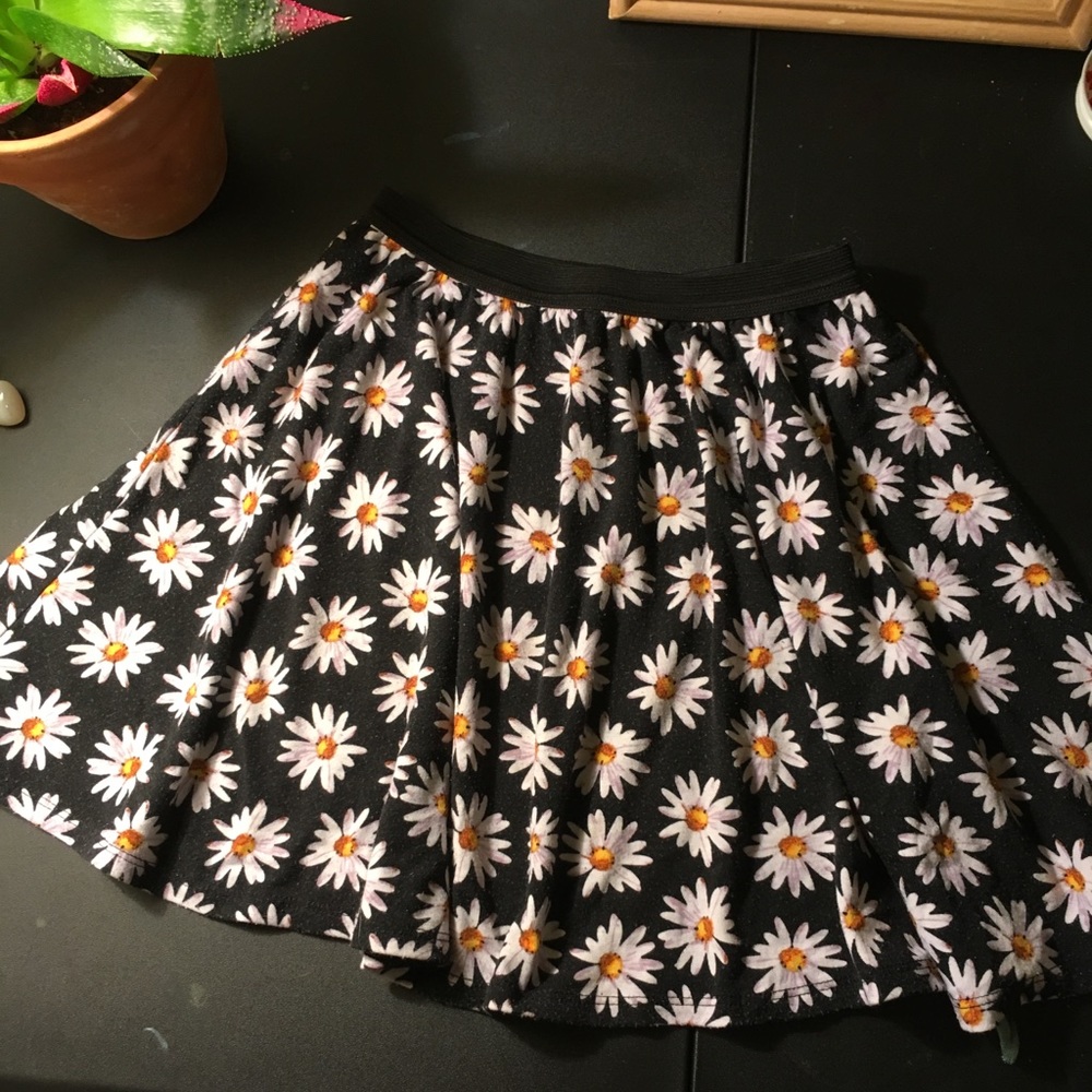 Daisy Stretch Skirt
